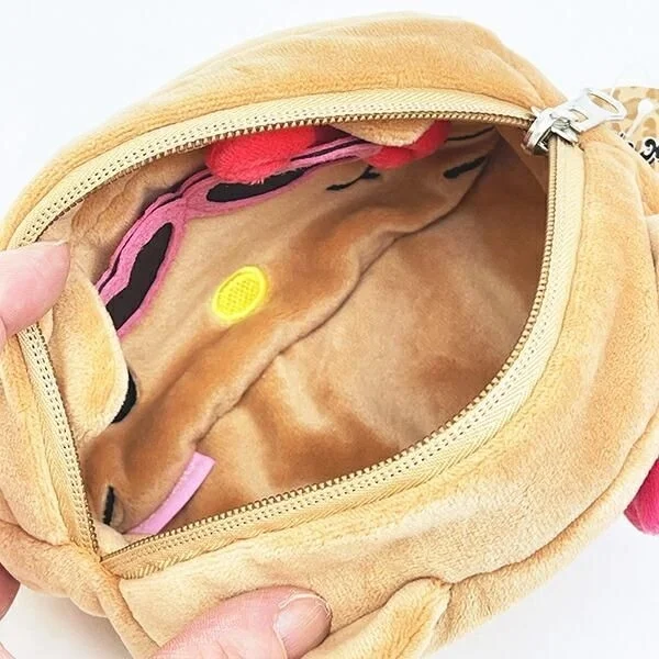 ポーチを開けた様子