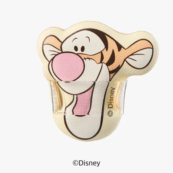 白い背景にティガーの顔がデザインされたクリップ