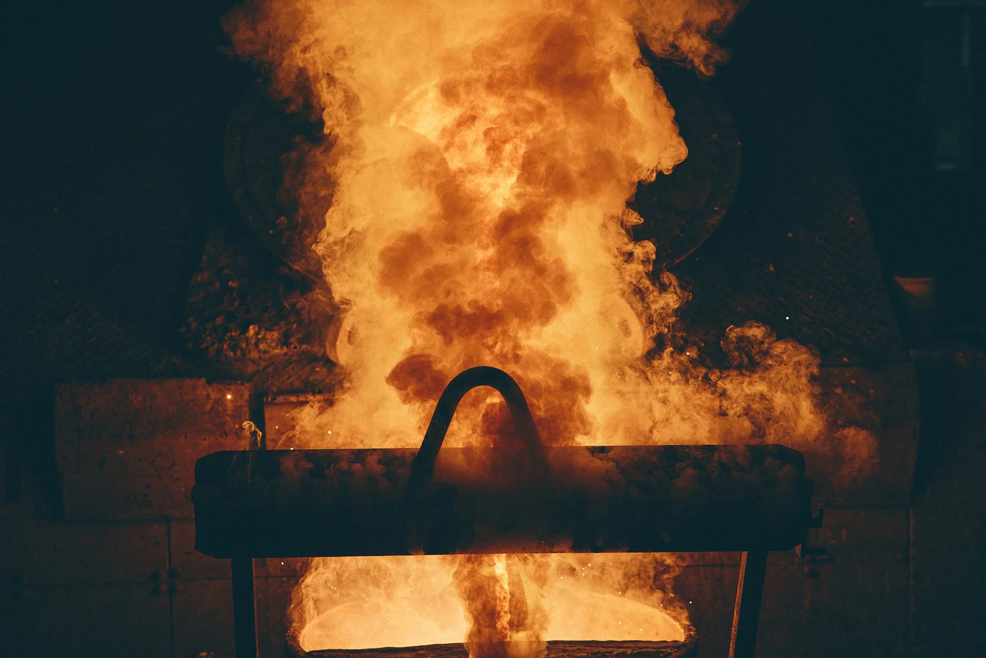 炎,火,煙,鋳造,製鉄所,工場,産業,高温,溶解,金属加工