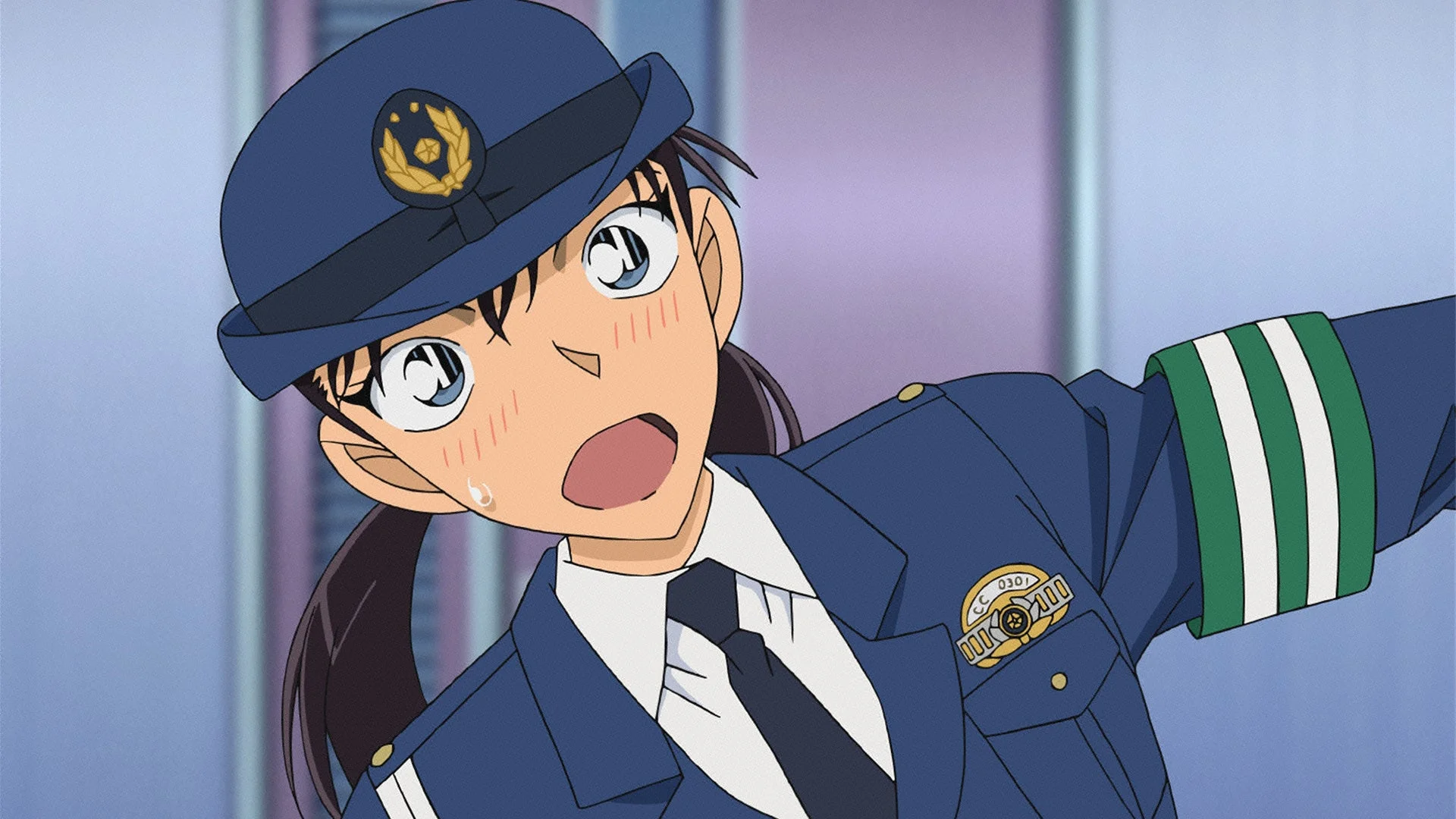 毛利蘭に似た警察官