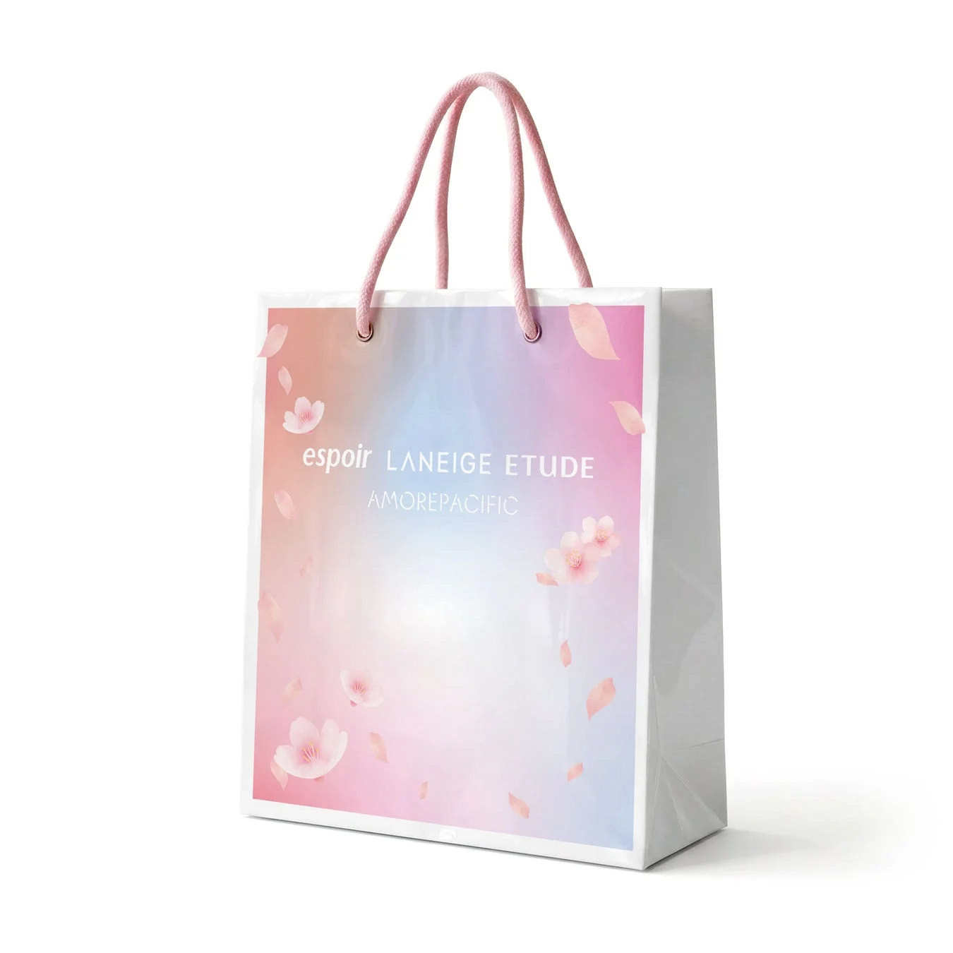 桜の花びらが舞うデザインのショッピングバッグ