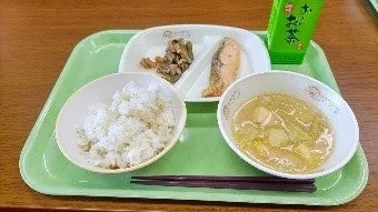 給食の定食