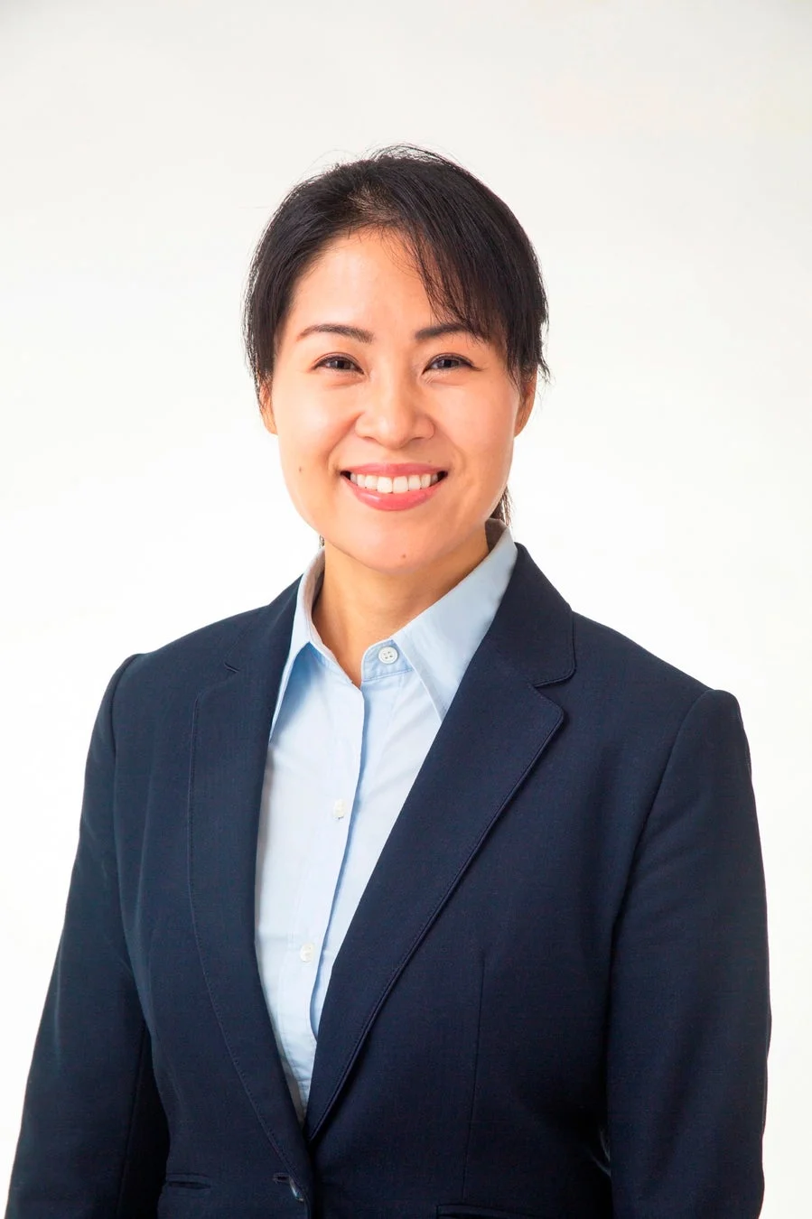 山﨑結子町長のポートレート