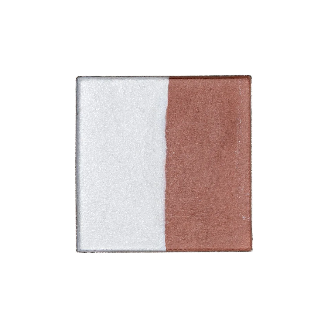 白と赤茶色の2色を組み合わせたコスメパレット