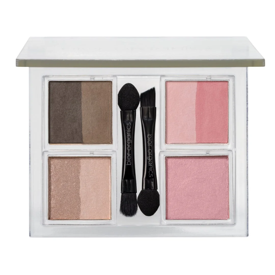 ブラウン系とピンク系のアイシャドウやチークが複数色セットされたメイクアップパレット