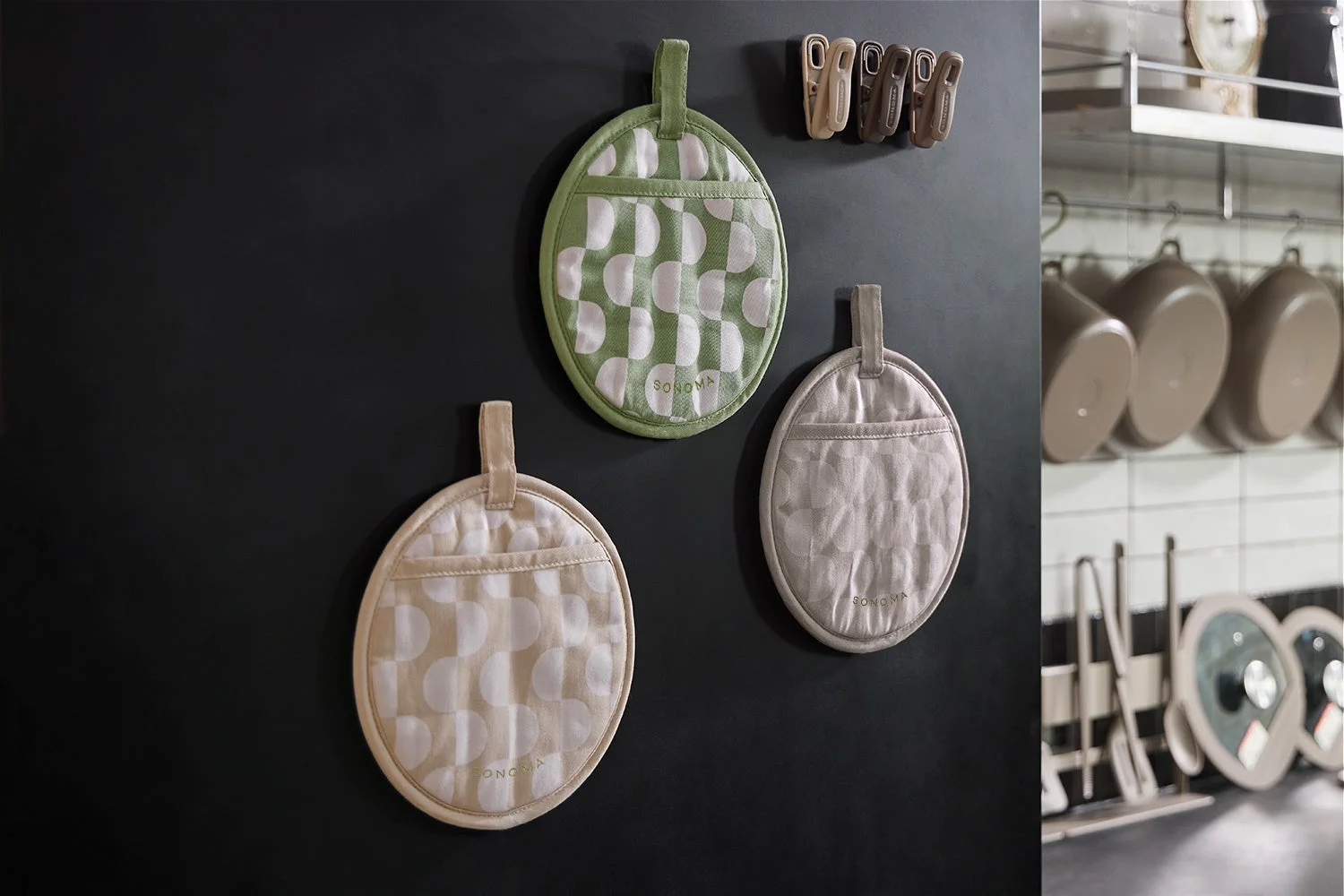 マグネットでくっつくミトン鍋敷き