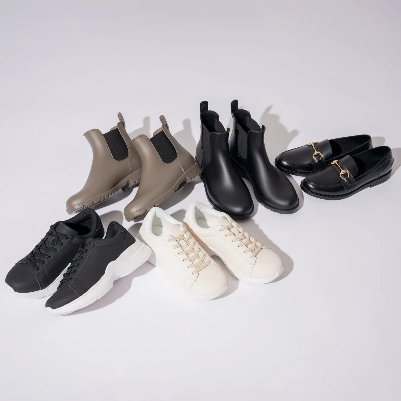 晴雨兼用シューズ