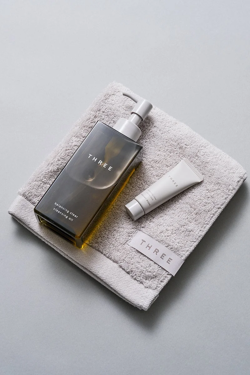 THREE バランシング クリア クレンジング オイルとクリーミー ウォッシュ