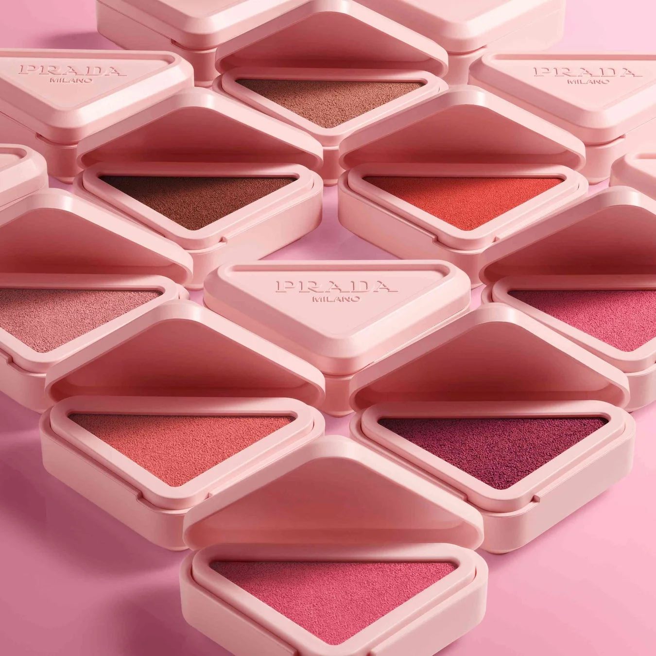 プラダ タッチのカラーバリエーション