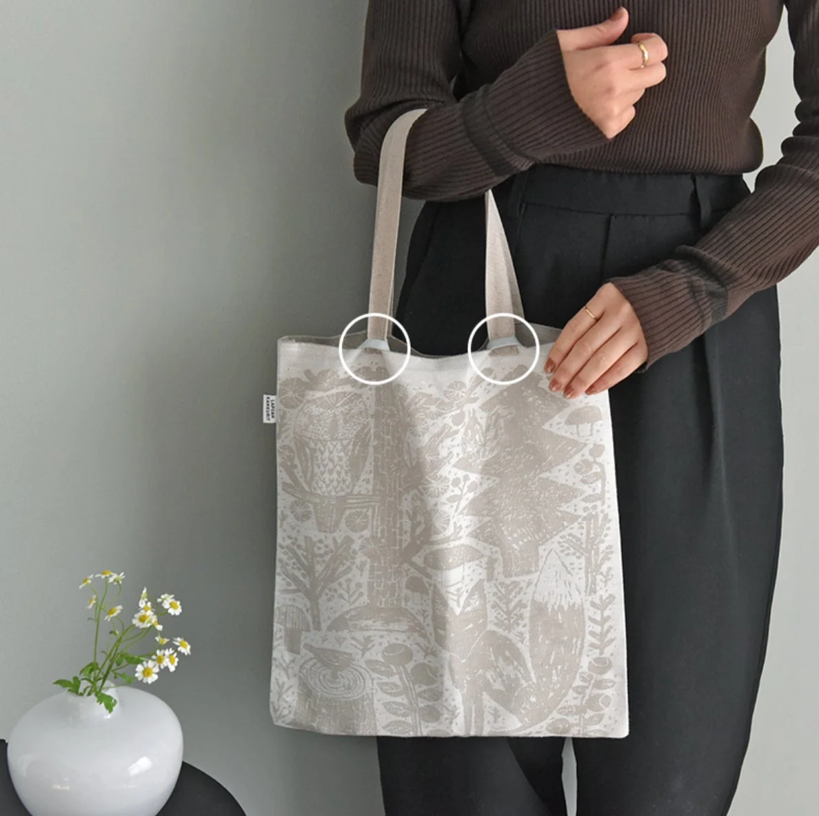 細めのベルトデザイン