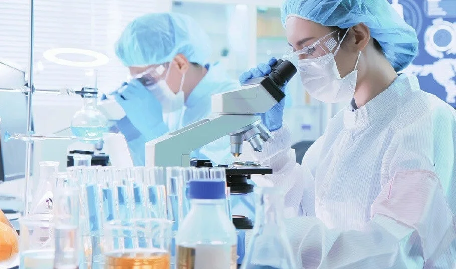 研究室での実験風景