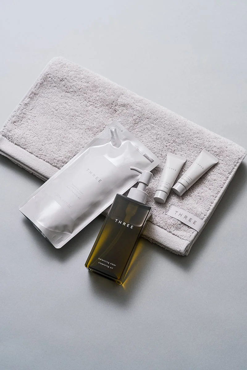 THREE バランシング クリア クレンジング オイルとリフィル、洗顔料