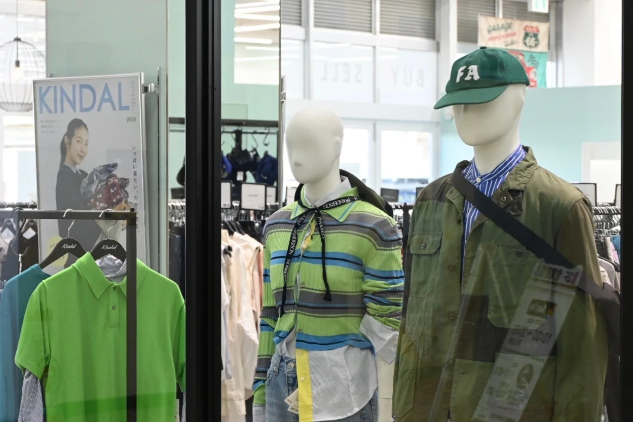 ショーウィンドウのマネキン