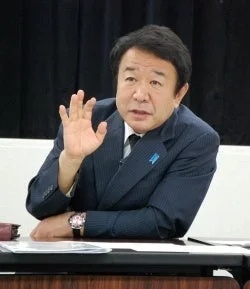 熱意をもって説明する青山繁晴氏