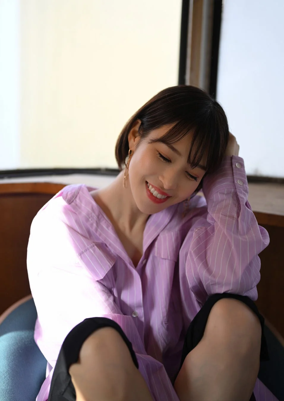 笑顔を見せる鷲見玲奈さん