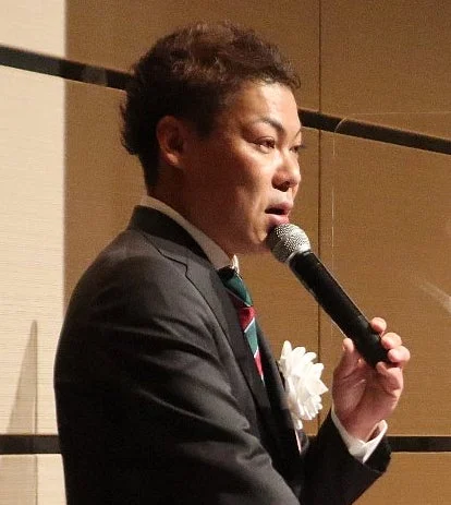 講演中の大塚兼史社長