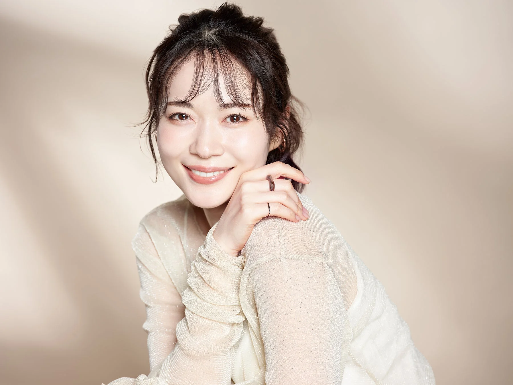 笑顔の女性のポートレート