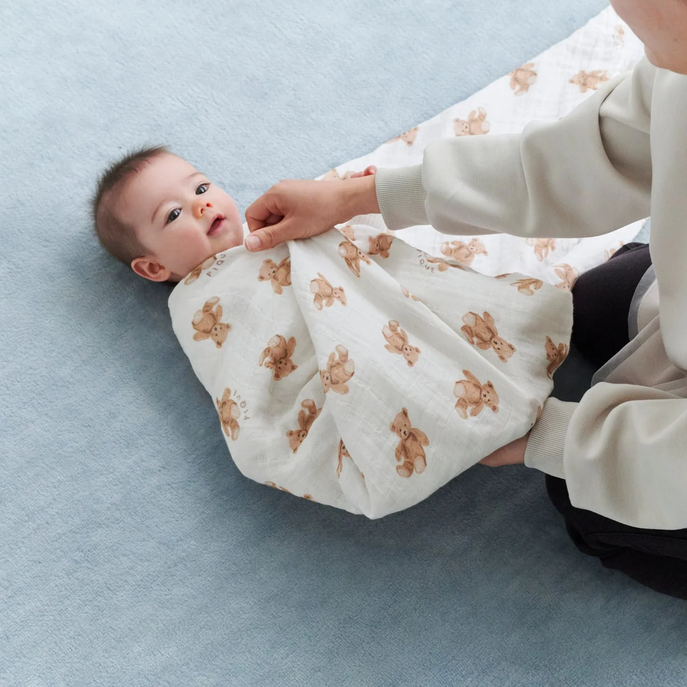 おくるみスワドル