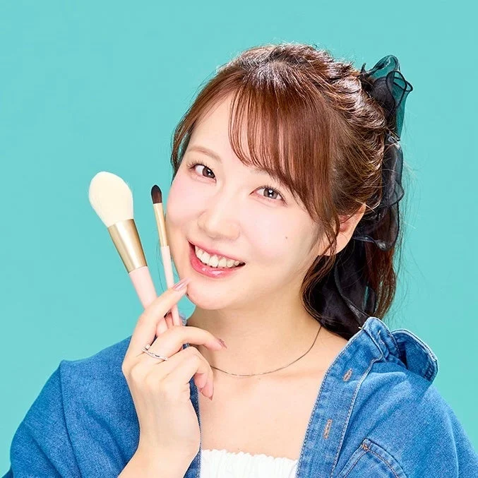 コスメヲタちゃんねるサラさん