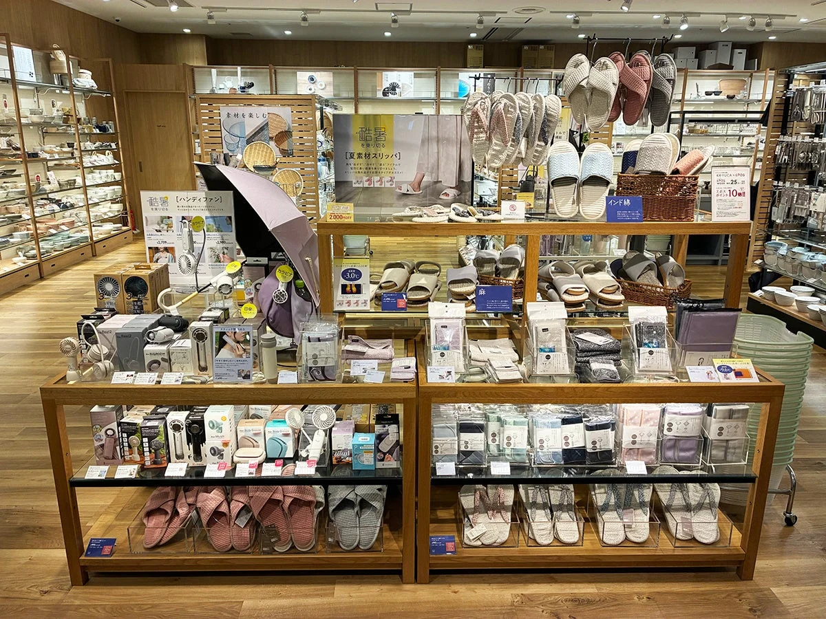 夏物売り場の涼感アイテム