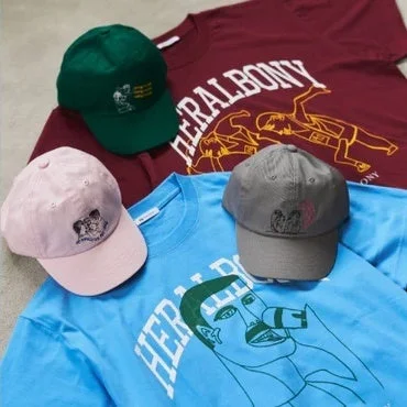 Tシャツとキャップ