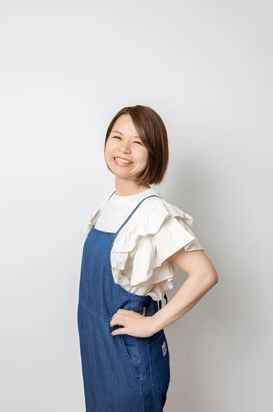 笑顔の女性ポートレート