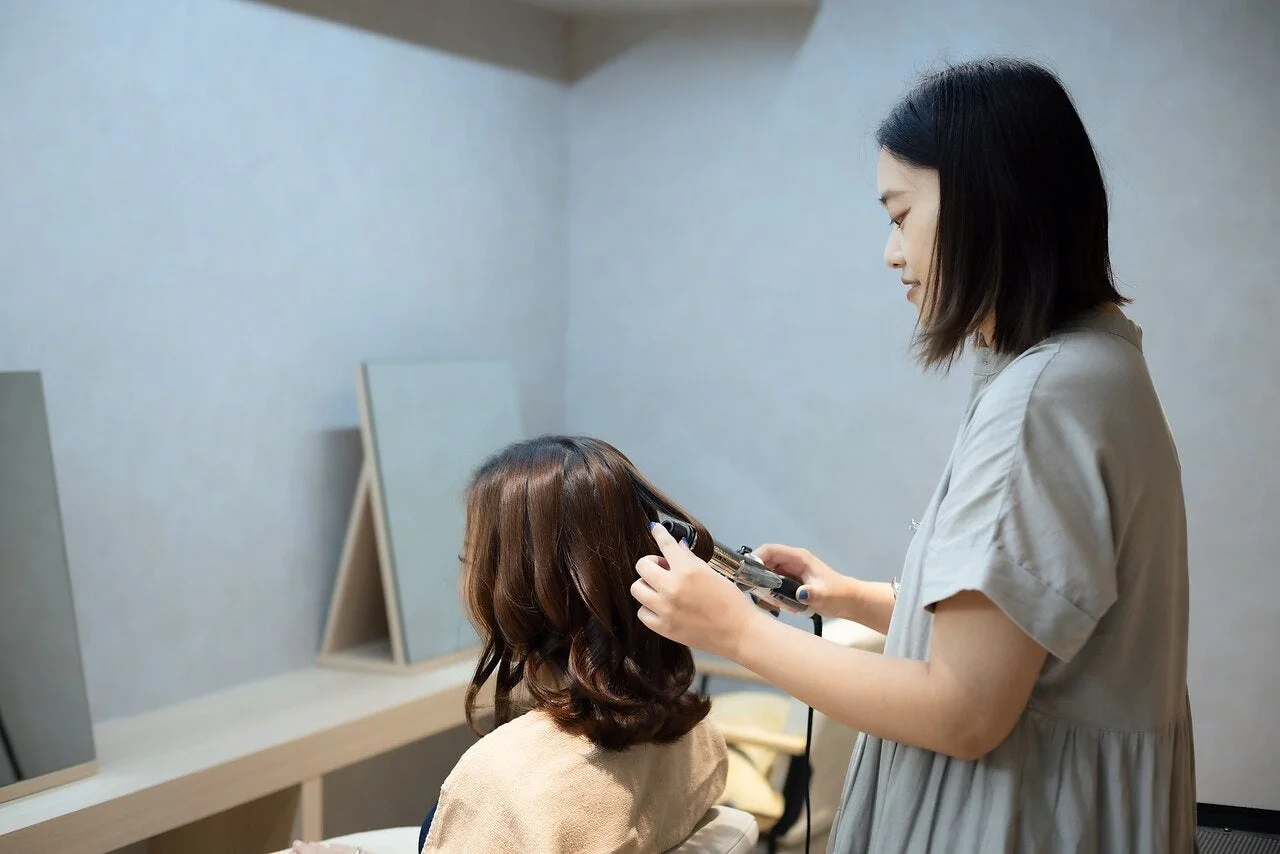 ヘアスタイリングの様子