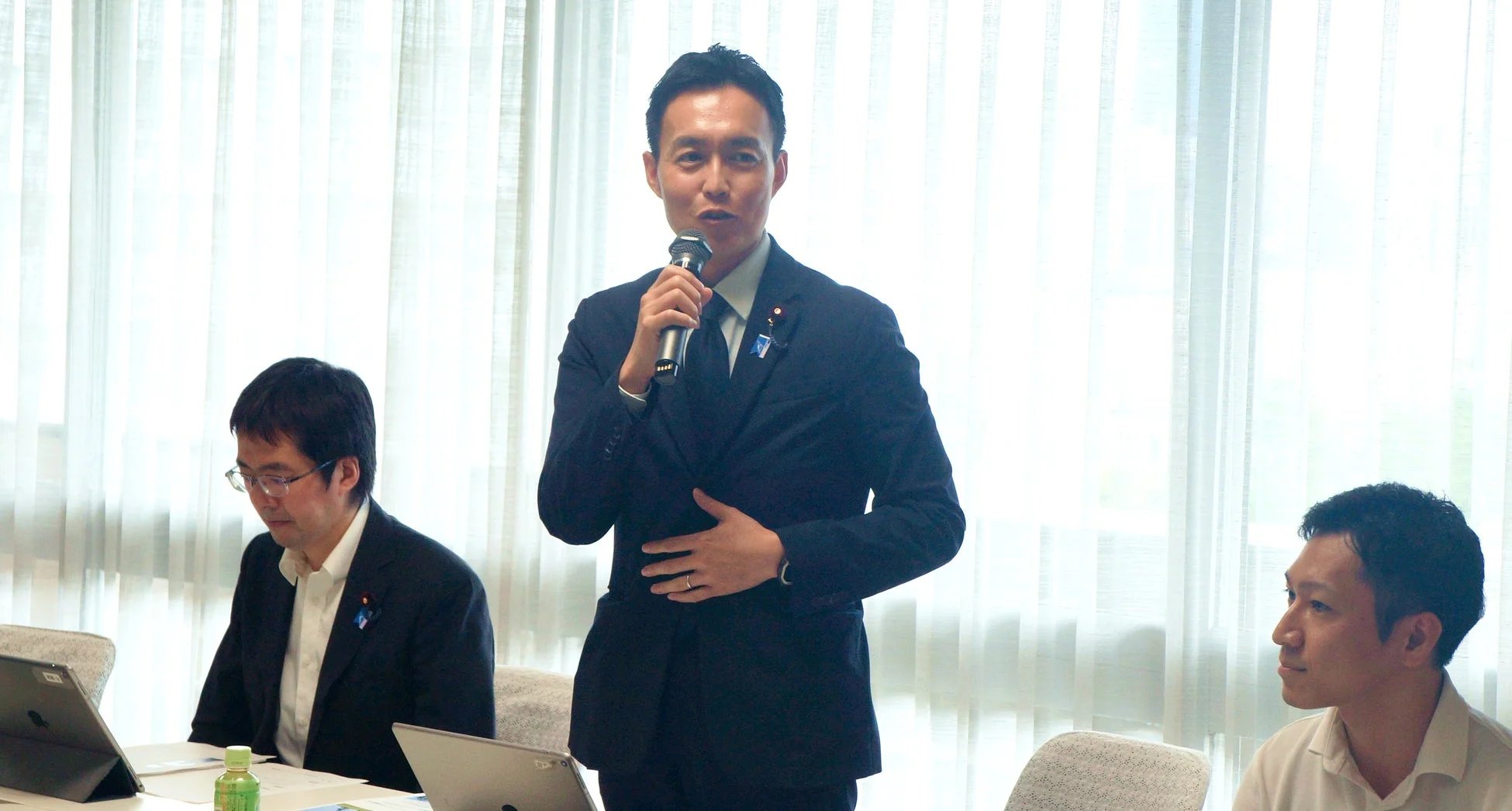 平沼正二郎 自由民主党青年局長