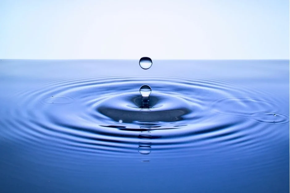 水滴の波紋