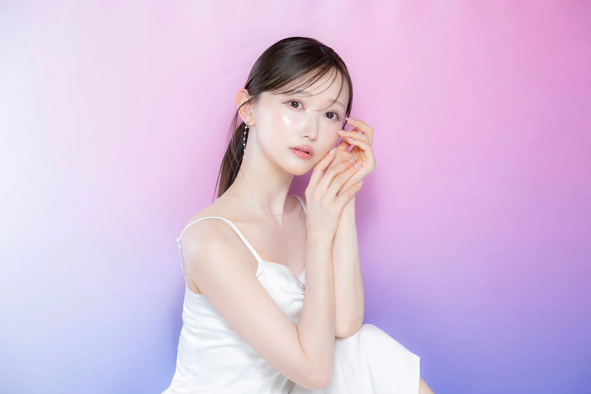 菅野結以氏