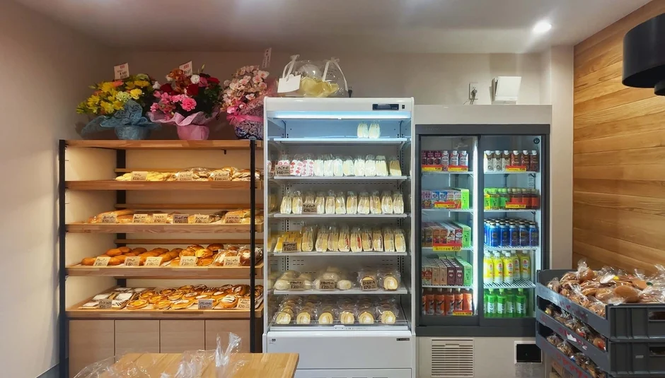 パン屋店内